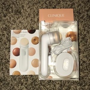 Clinique foundation applicator